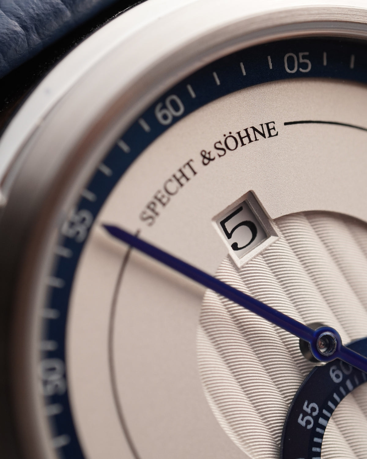 Specht & Söhne Jump Hour SP2652A Automatic