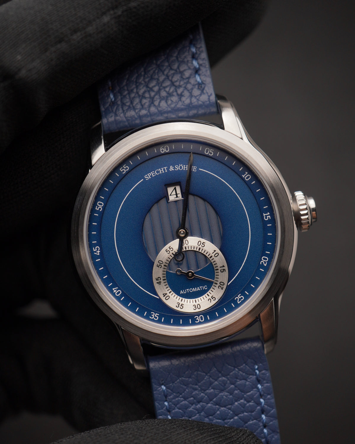 Specht & Söhne Jump Hour SP2652A Automatic