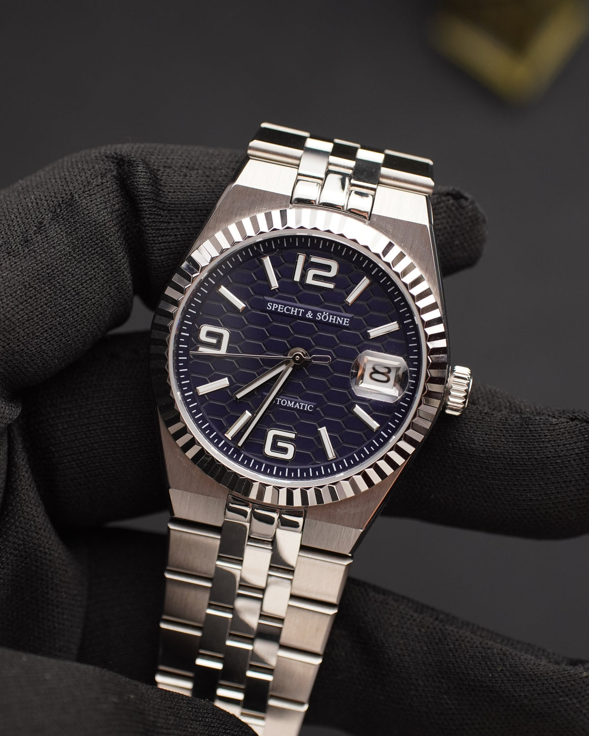 Specht & Söhne Land Dweller SP0043A Automatic