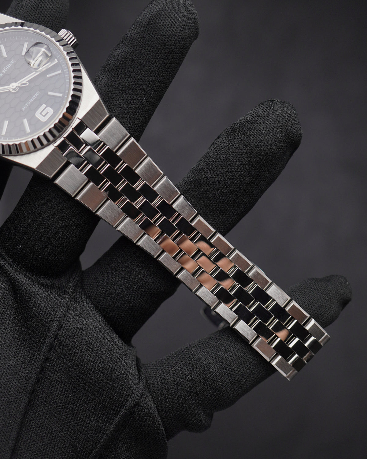 Specht & Söhne Land Dweller SP0043A Automatic